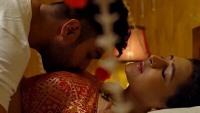 Shaadee E04  Hot Sexy Scene