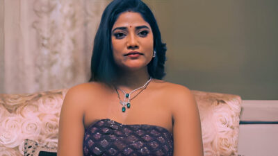 Tere Mere Beech Mein Part 1 EP1  ULLU
